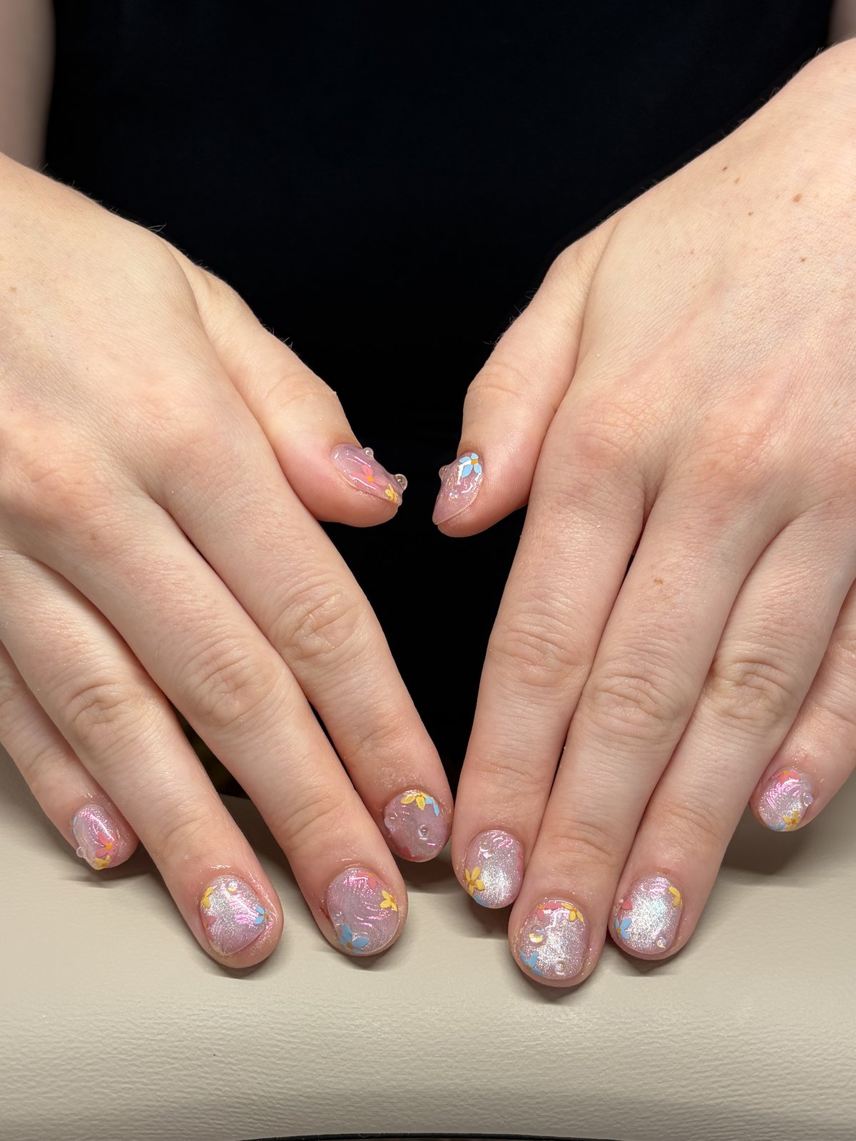 Subtle Wavy Texture with a Sun-Kissed Finish | Colorful Summer Nails in Harajuku