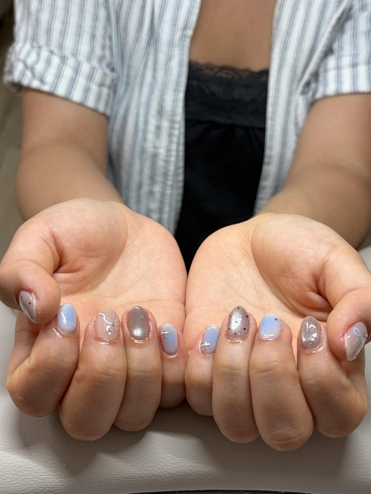 Slim Almond-Style Tips on Short Natural Nails | Accent Nail Design in Harajuku
