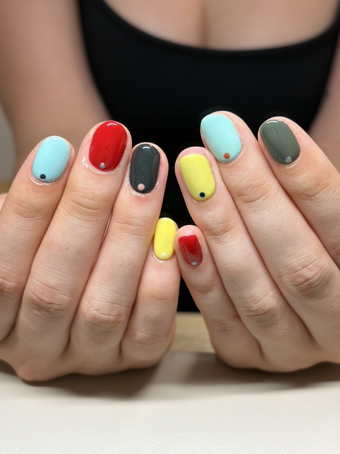 Pared-Back Accent Art on Bare Natural Nails | Work-Friendly Nail Design in Harajuku