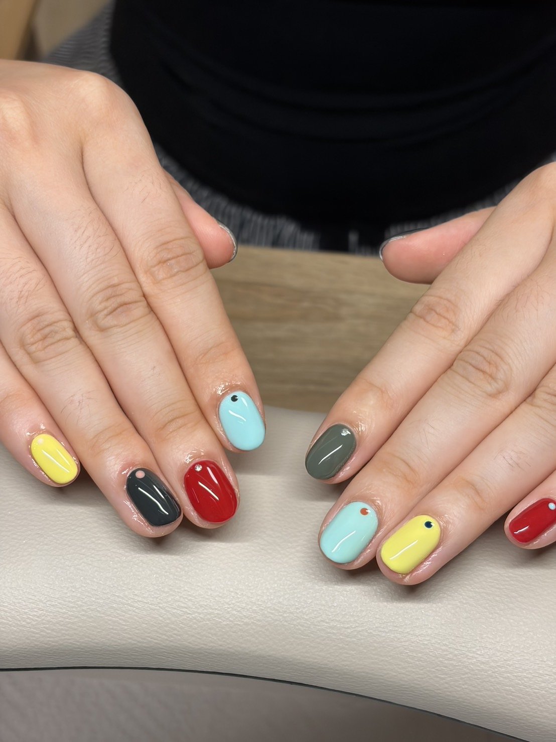 Pared-Back Accent Art on Bare Natural Nails - nail design by lull., Harajuku Tokyo