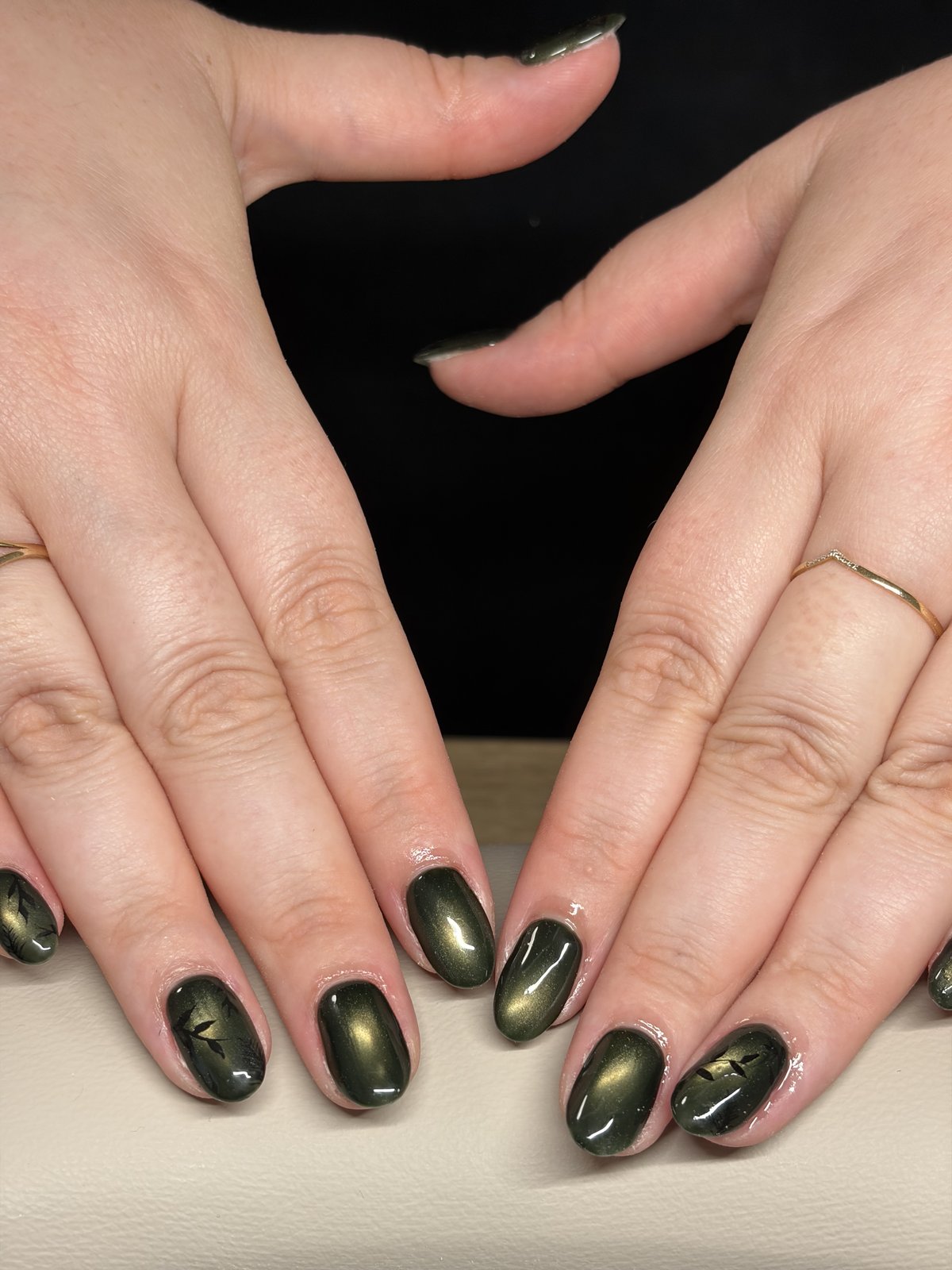 Accent Points on Select Nails Over a Fill-In Base | Gel Nail Art in Harajuku
